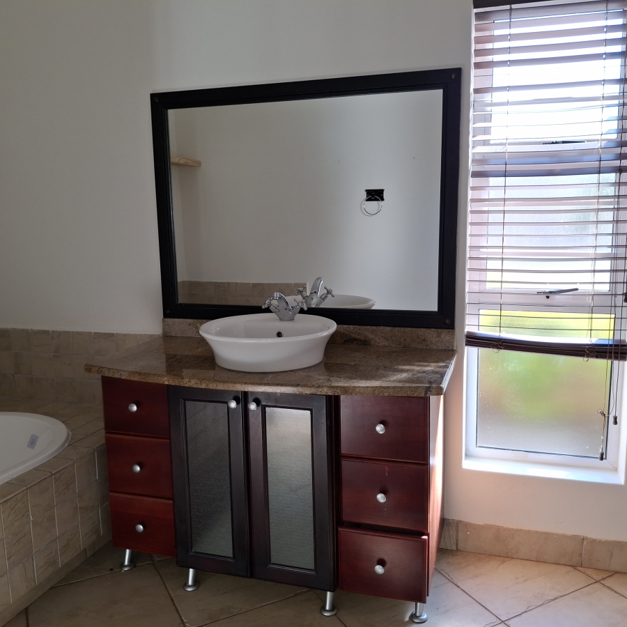 To Let 3 Bedroom Property for Rent in Vincent Eastern Cape